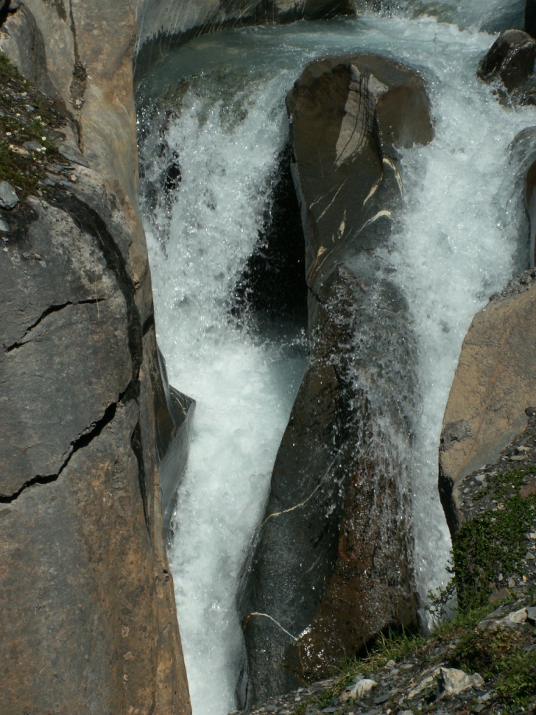 und immer noch formt das Wasser die Schlucht