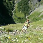 auf gut angelegtem Bergweg, geht es steil aufwärts