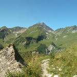 Breitbildfoto mit Blick Richtung Batöni mit Hangsackgrat