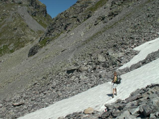 Mäusi über Geröll auf dem Weg Richtung Wildseeluggen 2493 m.ü.M.