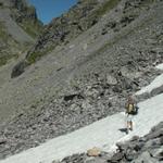 Mäusi über Geröll auf dem Weg Richtung Wildseeluggen 2493 m.ü.M.