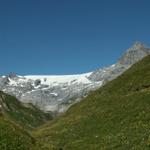 Blick Richtung Claridengletscher mit Vorder Spitzalpelistock