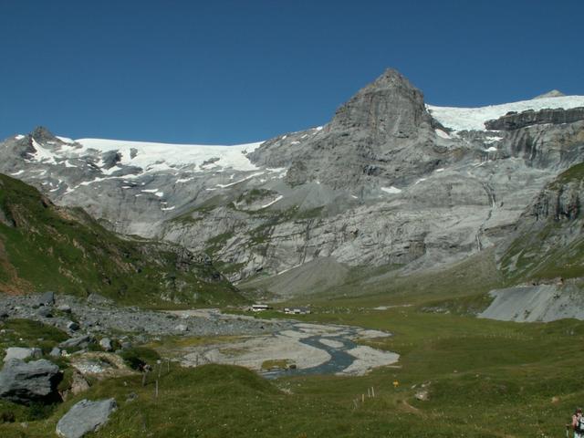 Blick Richtung Claridengletscher mit Vorder Spitzalpelistock